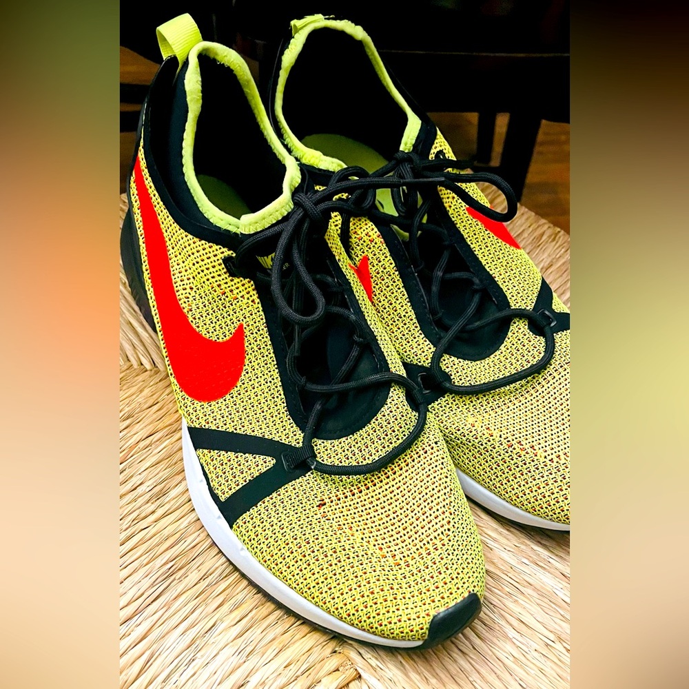 Nike Duel Racer 'Volt'— Men’s Size 12